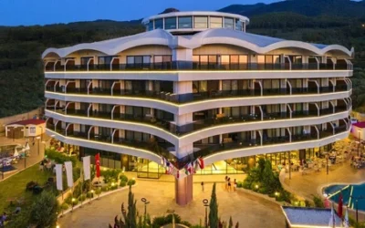Ege’de Denize Yakın Termal Otel Var mı